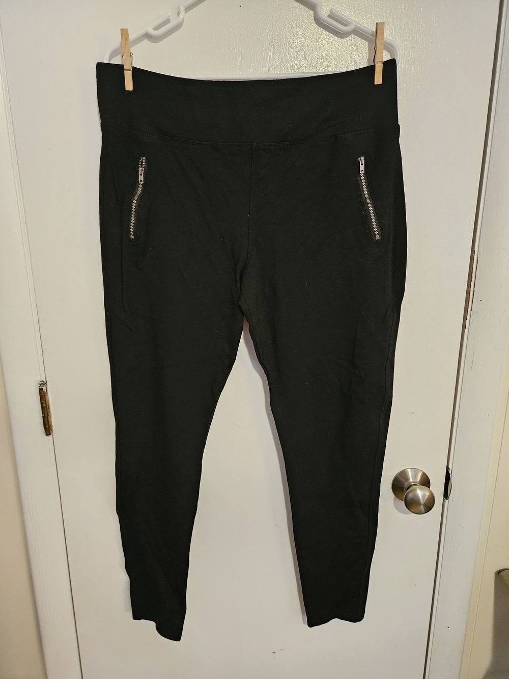 SO Black Skinny Ponte Pants with Zip Pockets